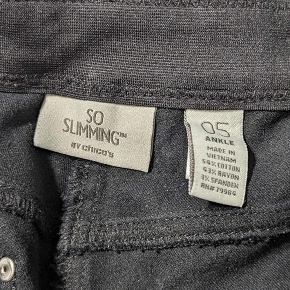 Chico's So Slimming Stretch Ankle/Cropped‎ Pant Black Size 0.5 (Sm 6) - Picture 13 of 15